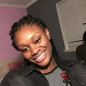 Meet your Posher, Celeste